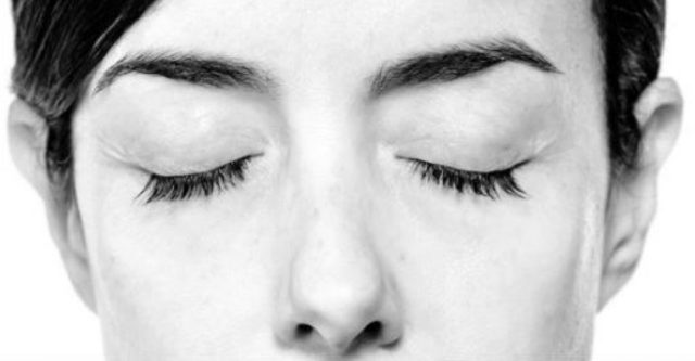 Yo no cierro los ojos