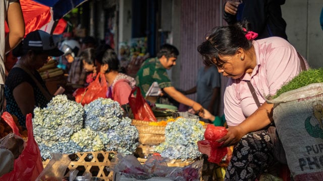 mujeres-informalidad-puesto-640x360