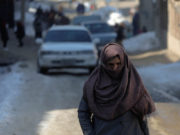 ONU presiona a talibanes a revertir restricciones contra mujeres