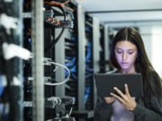 ¿Por qué todavía las mujeres en América Latina tienen menos acceso a la tecnología?