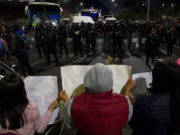 La estrategia de las familias de las jóvenes desaparecidas en México: cortar carreteras hasta encontrarlas