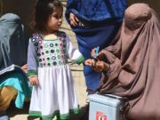 Prohibir a las mujeres afganas trabajar con la ONU viola los derechos humanos