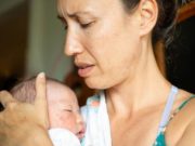 Qué es el “baby blues” que afecta al 85% de las mujeres y en qué se diferencia de la depresión posparto