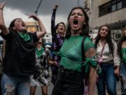 Meter la violencia sexual debajo de la alfombra