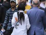 Irán impone tratamientos “psicológicos” a las mujeres que se resisten a portar velo