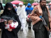 ONU exige a los Talibán devolver a las mujeres y niñas afganas su “dignidad”