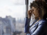 Mujeres ascendidas a directivas cuando la empresa está en crisis: la “trampa” del ‘acantilado de cristal’