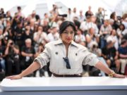 La mexicana Adriana Paz, premio a mejor actriz en Cannes junto a sus coprotagonistas en ‘Emilia Pérez’