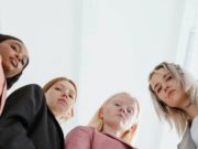 Microfeminismos: Cómo las mujeres desafían el sexismo en su rutina diaria