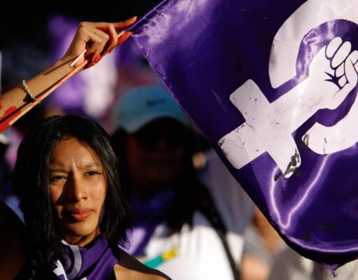 Marcha 8M: origen del color morado y su relación con el feminismo