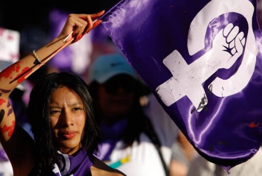 Marcha 8M: origen del color morado y su relación con el feminismo